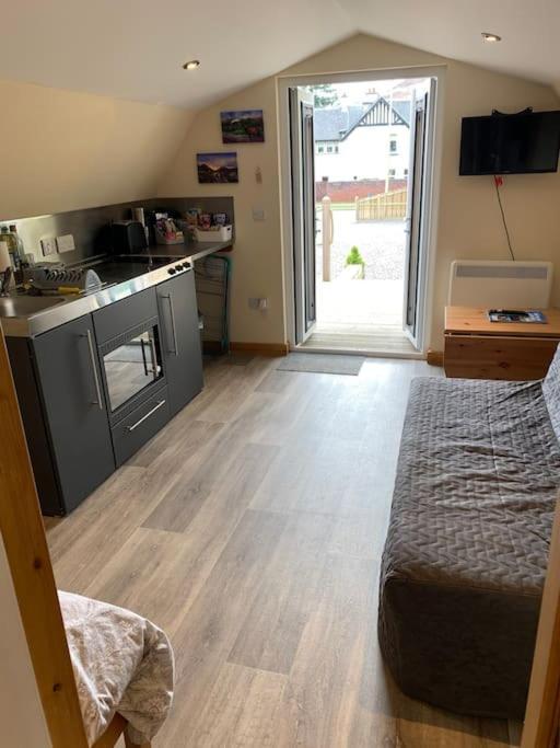 Morvan Pod Fort William Luaran gambar